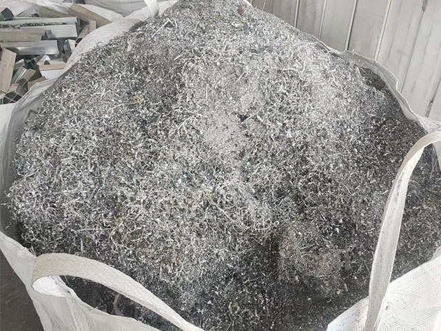 �UƷ������η��